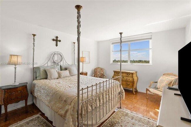 210 Seaview Dr Unit 611