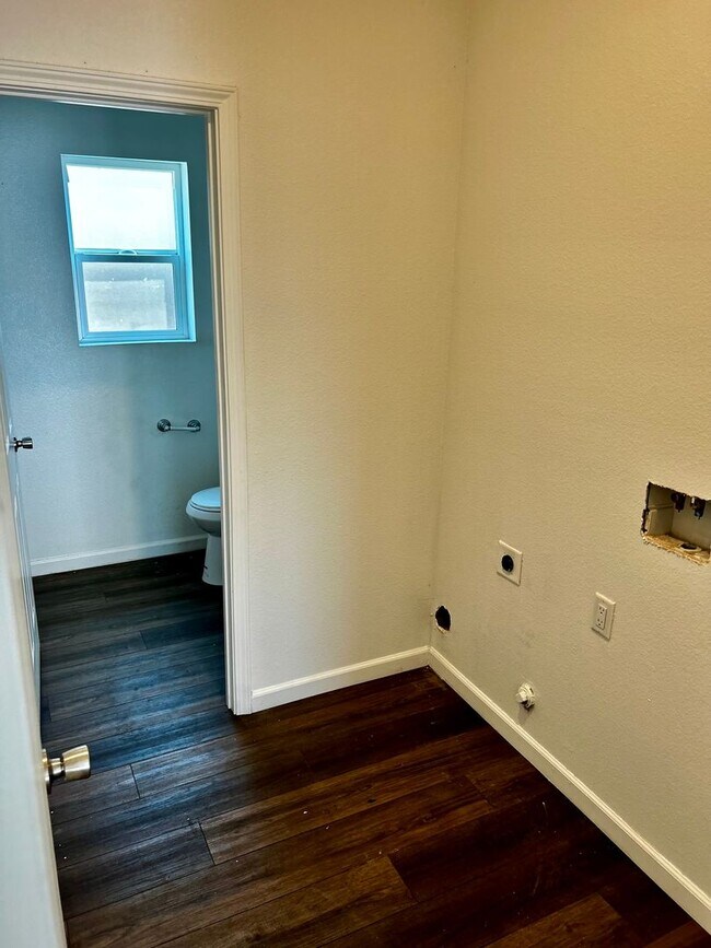 Photo - 1328 S Santa Fe St Unidad 1328 S Santa Fe St #102