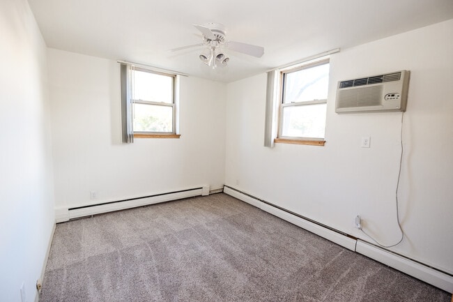 Photo - Snelling Place Apartments