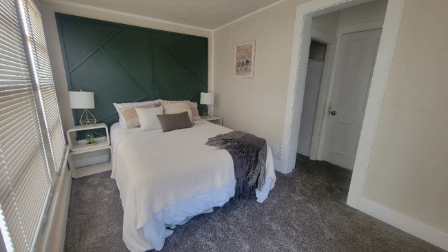 Photo - 4829 Calvert St Unidad 1