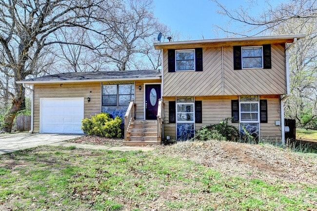 4 Bedroom/2 Bath Renovated Home Available ... - 4 Bedroom/2 Bath Renovated Home Available ...
