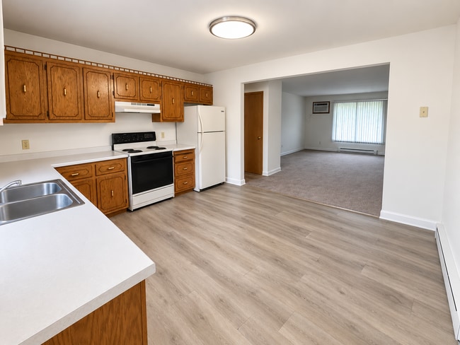 Building Photo - 460 S Main St Unit 3