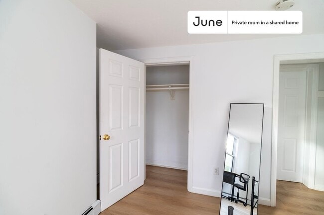 Photo - Room in Shared 4 bed/4 bath home Unit A