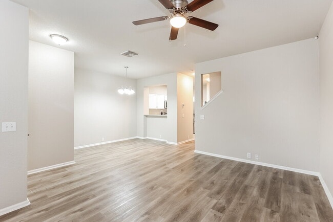 13508 Bristow Dawn