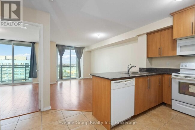 Photo - 6 Rosebank Dr Unit 9K