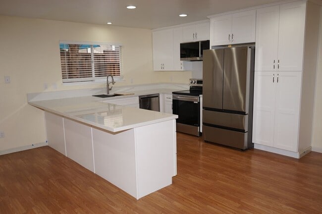 Photo - 547 Tawny Dr