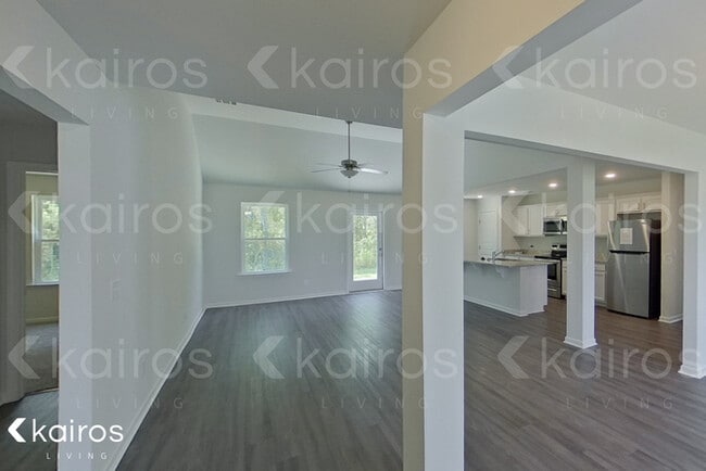 Photo - 213 Western Red Cedar Dr.