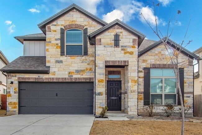 Building Photo - 921 Medina Wy