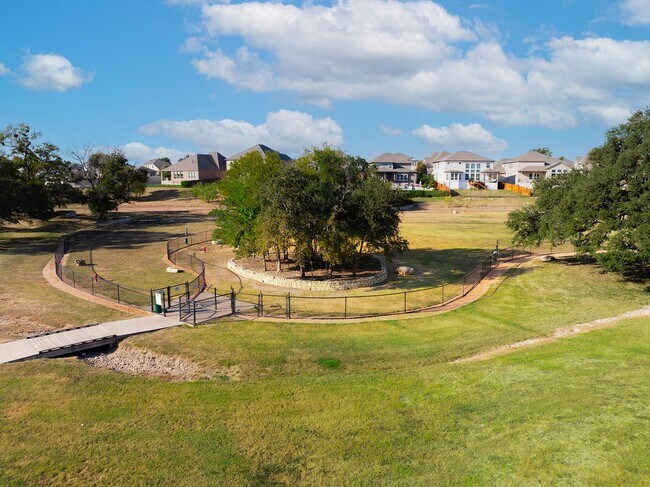Photo - Amazing 5 Bedroom Home - Georgetown