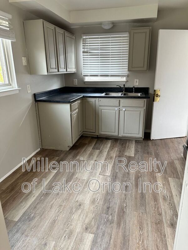 Photo - 397 Cameron Ave