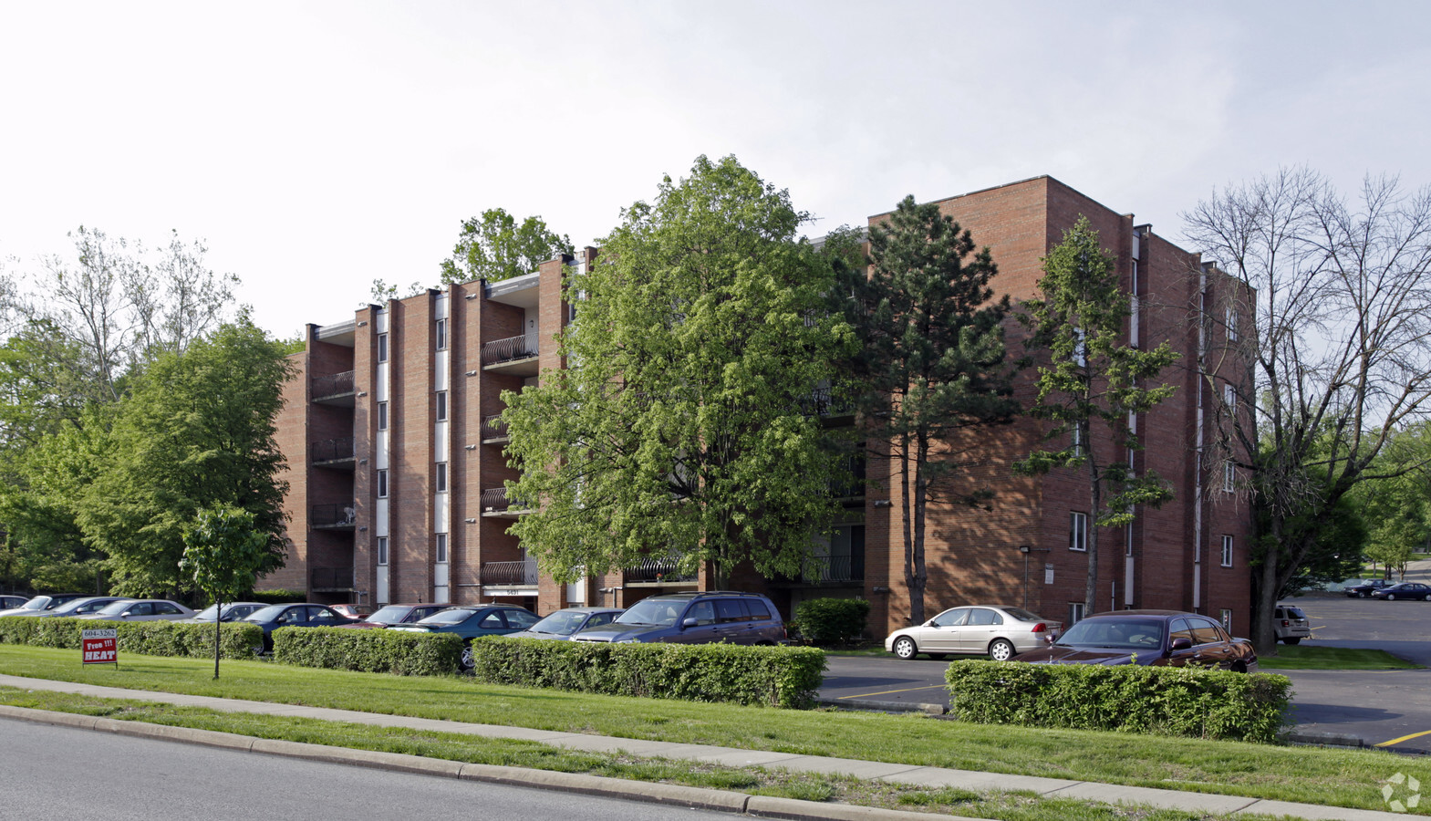 Ranchvale Apartments - Ranchvale Apartments