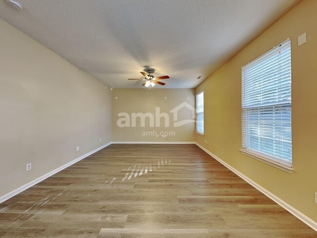 Photo - 113 Otter Crest Way