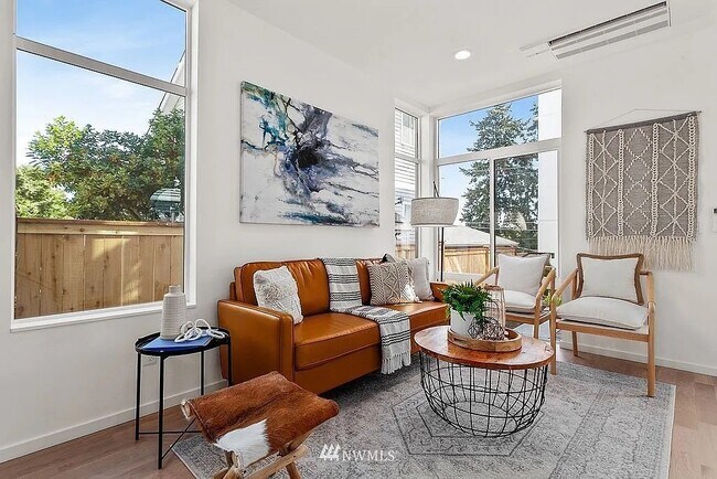 Photo - 3833 23rd Ave W