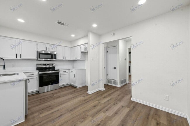 Photo - 207 Pate Orr Rd S