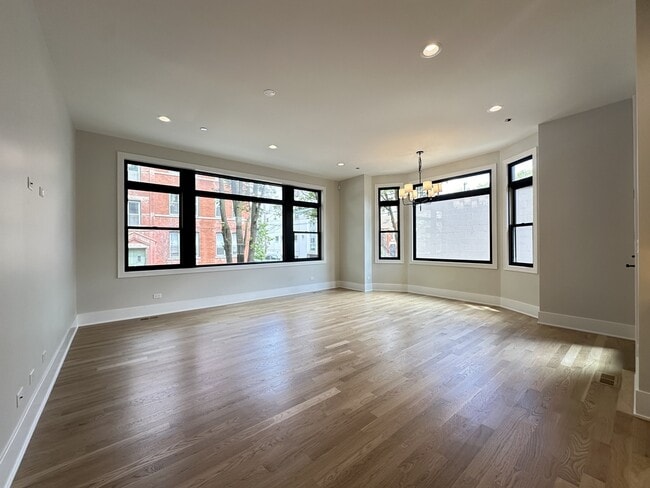 Photo - 1743 W Le Moyne St Unit 1