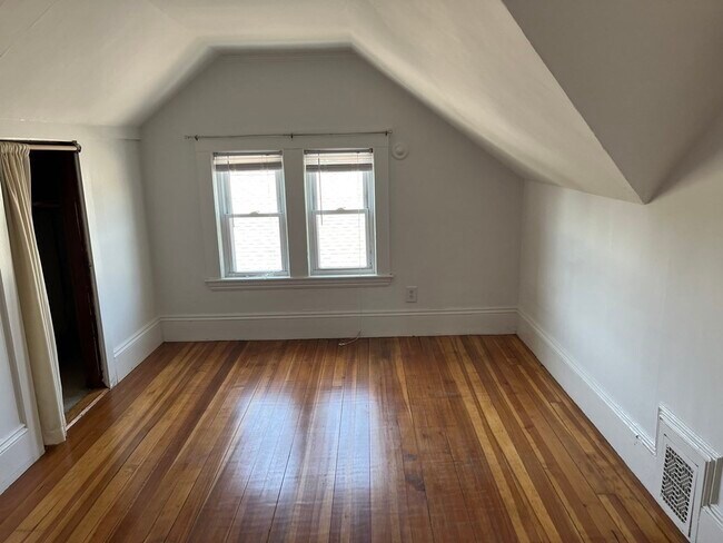 Photo - 31 Chapman St Unit 3