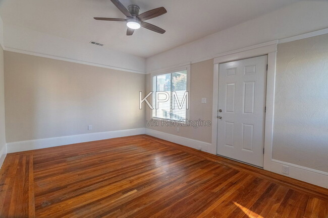 Photo - 34 W Poplar St