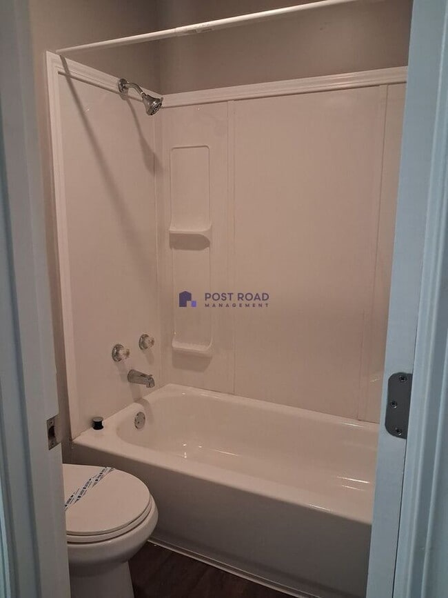 Photo - 2942 S Osage Ave Unidad 304