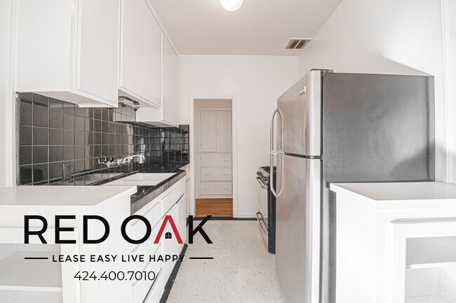 Photo - 180 S Sycamore Ave Unidad 104