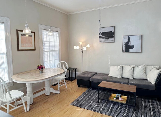 Photo - 2525 Napier Avenue Unit Cottage