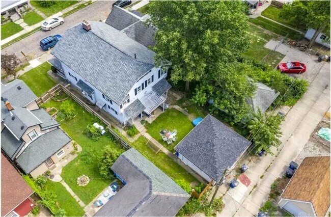 Photo - 1409 Carlisle Ave