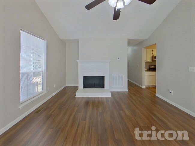 Photo - 108 Quinton Ln