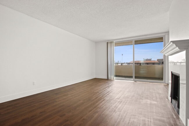 Photo - 801 2nd Street