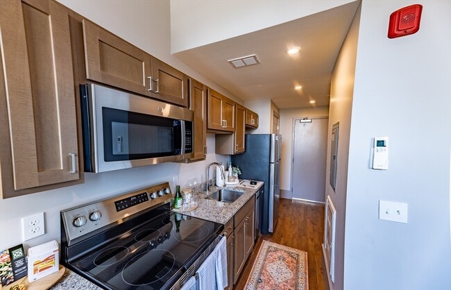 Photo - 90 Grove St Unit 306