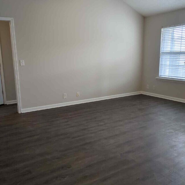 Photo - 9209 Thomason Trail