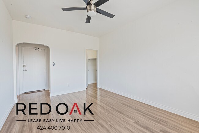 Photo - 2933 1/4 W 8th St-403 Unit 403