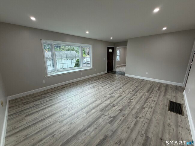 Photo - 56 Janet Cir Unit 7