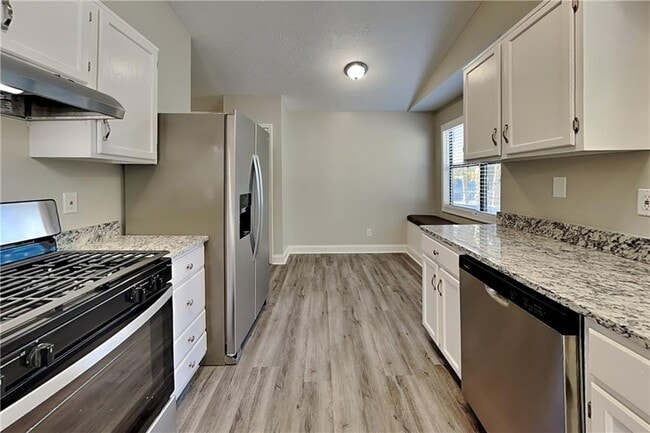 Photo - 3404 Owens Pass NW