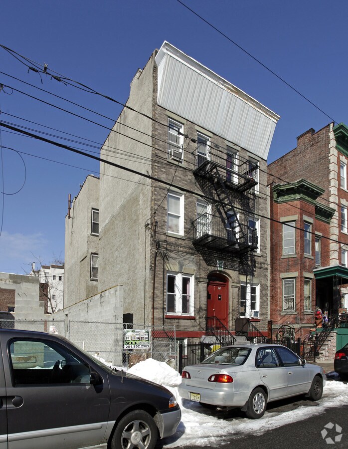 Photo - 161 Cambridge Ave