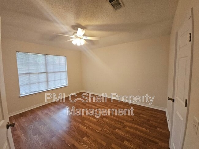 Photo - 117 Wildflower Ln