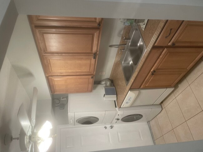 Photo - 255 SW 7th St Unit 4