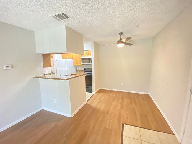 Photo - 208 Afton Square Unit 203