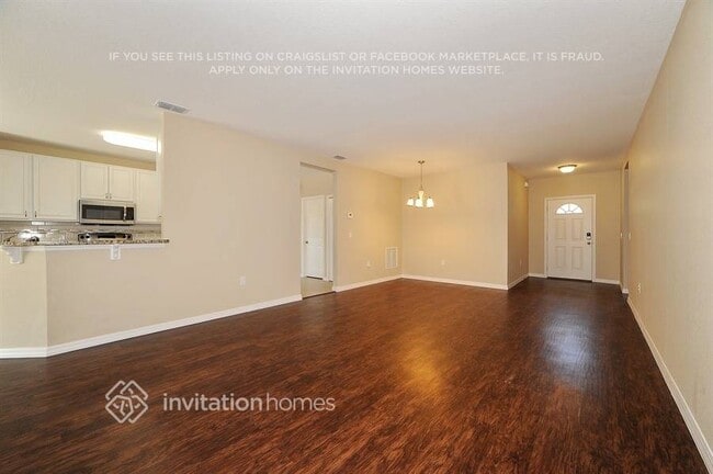 Photo - 2071 Kabat Ave