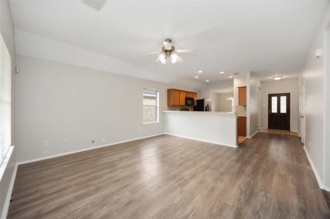 Photo - 2131 Acorn Glen Trail