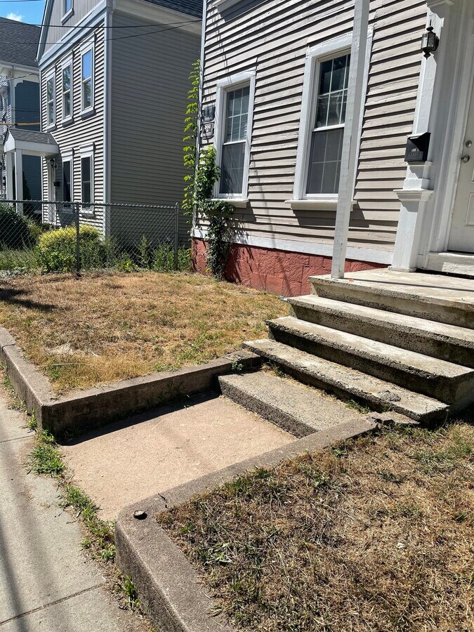 Photo - 189 Putnam St