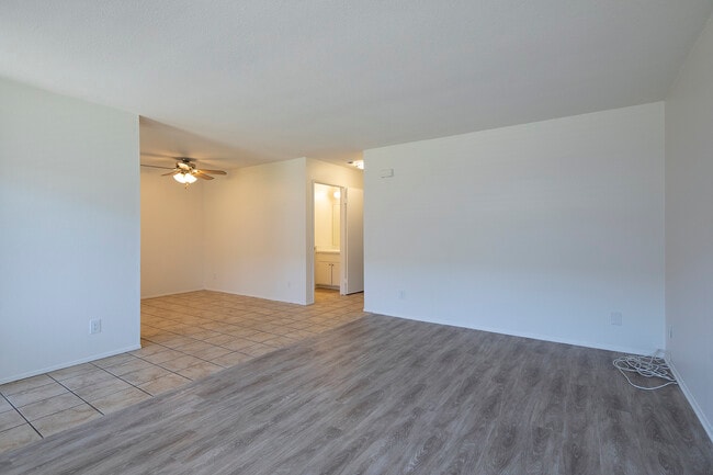 Oakdale Apartments