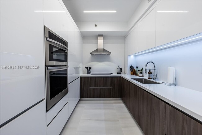 Photo - 3600 Mystic Pointe Dr Unit 114
