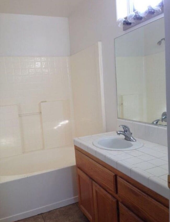 Photo - Northwest Bakersfield Rental – Available Now