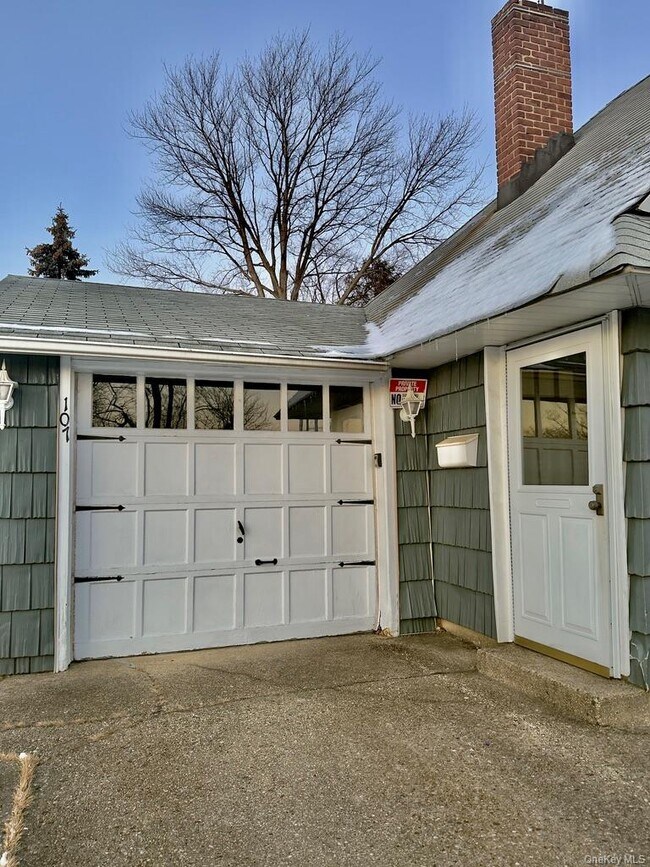 Photo - 107 Ball Park Ln