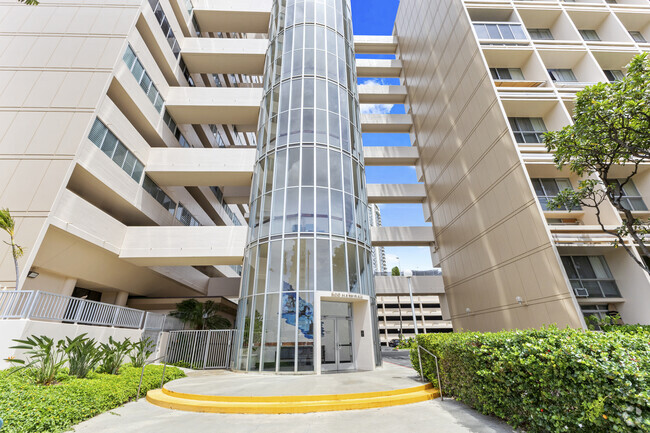 Building Photo - 500 University Ave Unit 1405 Rental