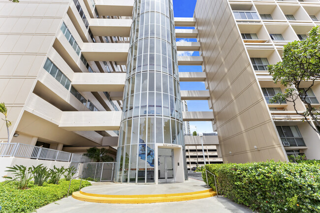 Photo - 500 University Ave Unidad 1405 Rental