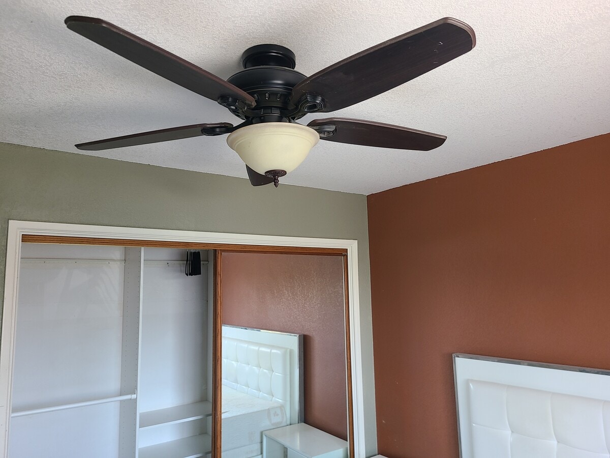 Photo - 1702 Brown St