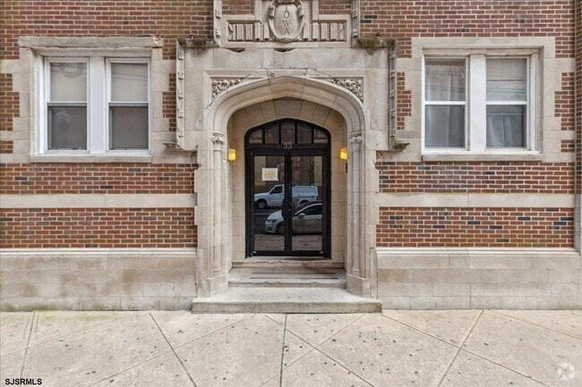 Building Photo - 33 S Iowa Ave Unit E5 Rental