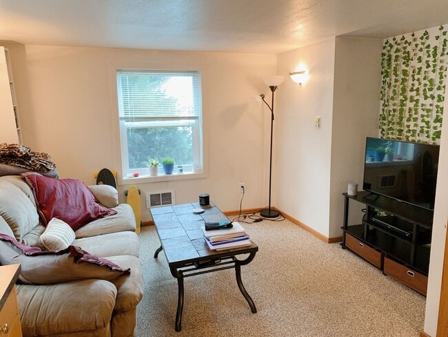 Photo - 1029 High St Unidad #2