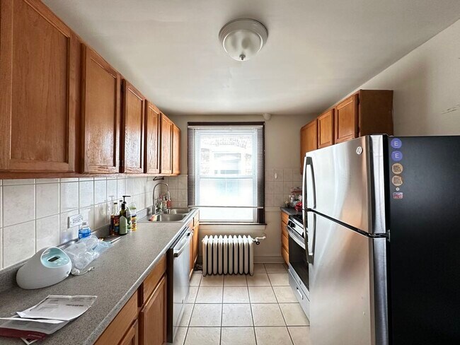 Photo - 701 Elm St Unidad J04P
