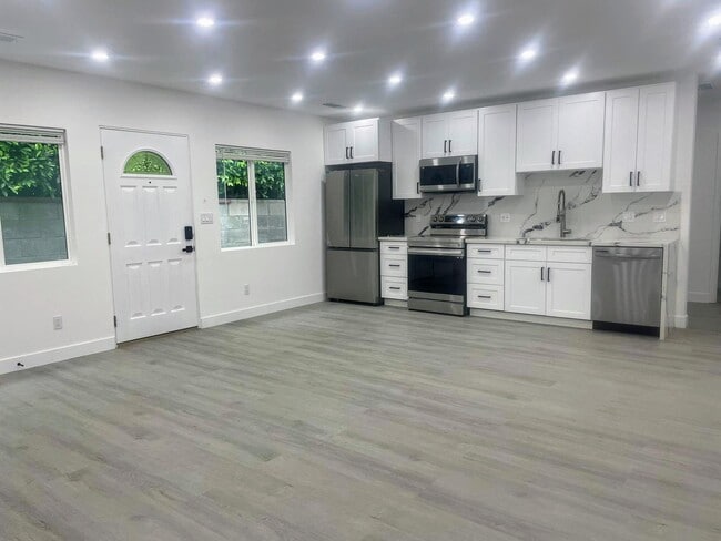 Building Photo - 19057 Friar St Unit ...